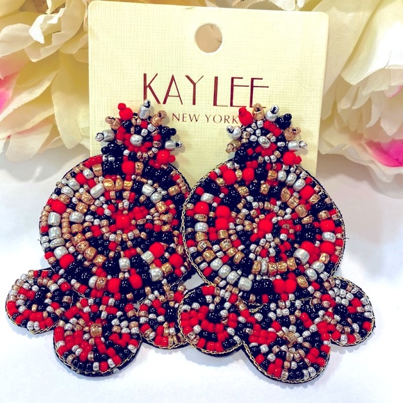 Stunning boho beaded earrings! - Picture 3 of 5
